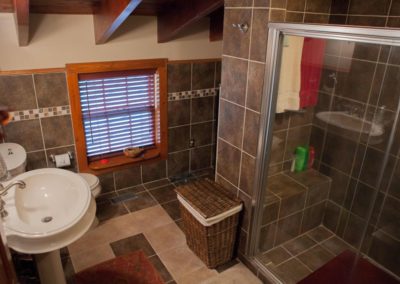 Cottage Guest Bath 2