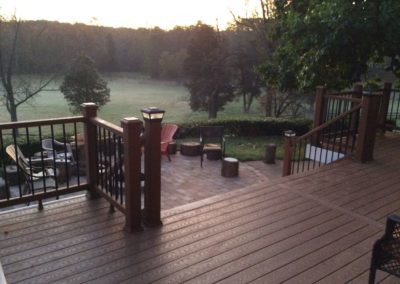 Cottage Outside Deck 2